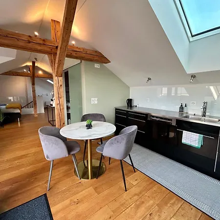 Апартаменты Stadtwohnung Im Seefeld *